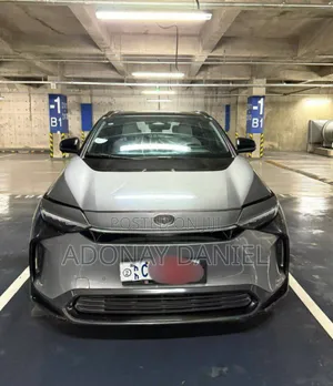 Toyota bZ4X 71.4 kWh FWD 2023 Gray