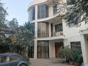 Furnished 3bdrm Townhouse / Terrace for rent