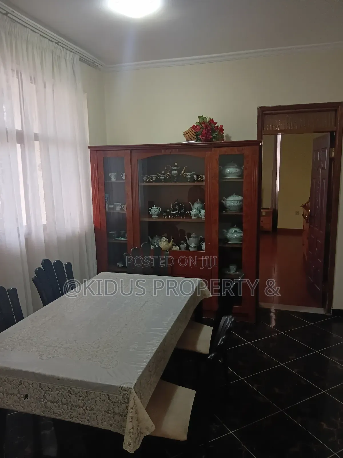 Furnished 3bdrm Townhouse / Terrace for rent