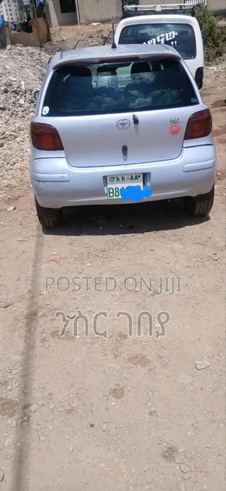Toyota Vitz 2003 Silver