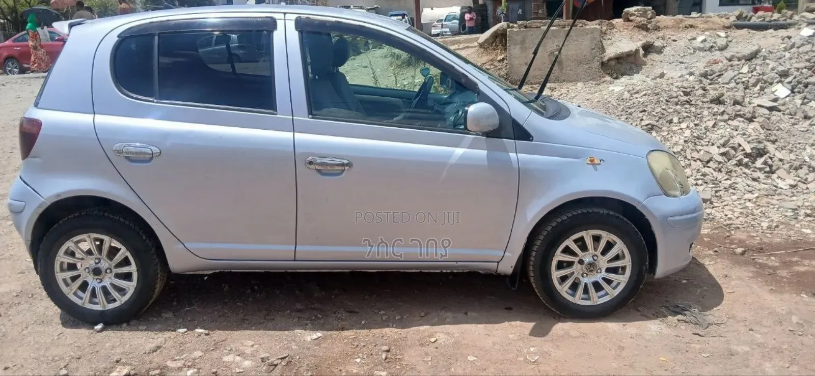 Toyota Vitz 2003 Silver