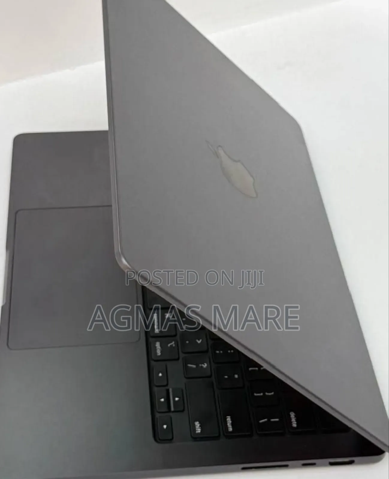 New Laptop Apple MacBook Pro 2023 M3 14-inch 18GB Apple M3 SSD 512GB