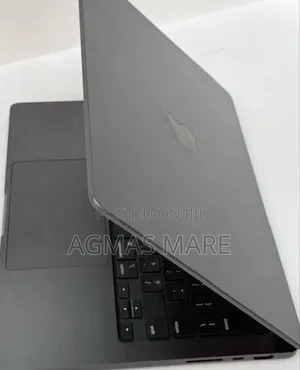 New Laptop Apple MacBook Pro 2023 M3 14-inch 18GB Apple M3 SSD 512GB