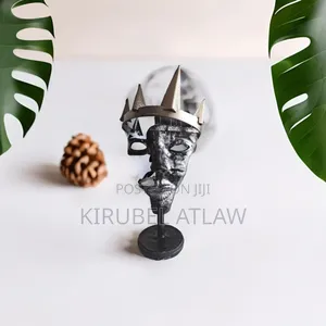Sculpture Mask - Unique Gift Item and Aesthetic Bookshelf Decore