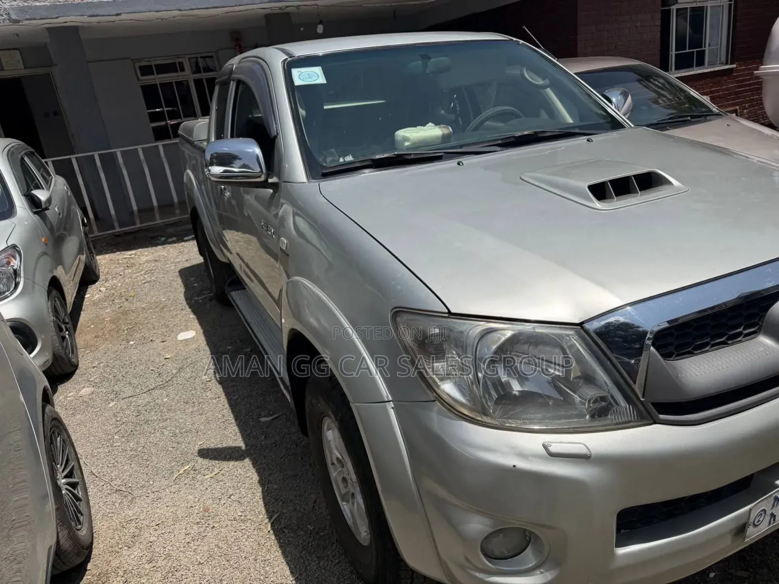 Toyota Hilux 2011 Gray
