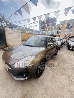 Suzuki Swift 2022 Gray