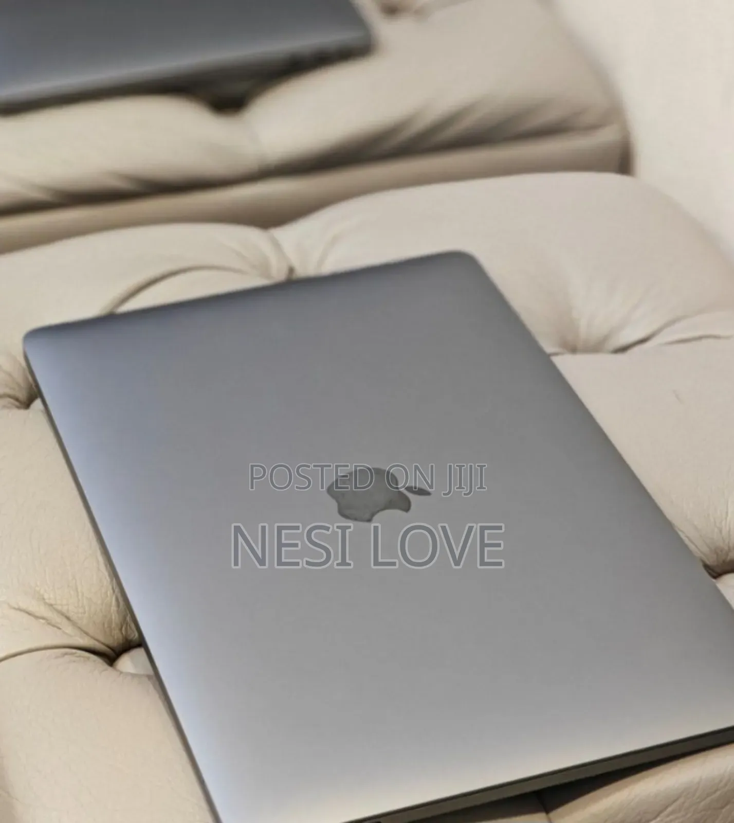 New Laptop Apple MacBook Pro 2019 16GB Intel Core i7 SSD 256GB