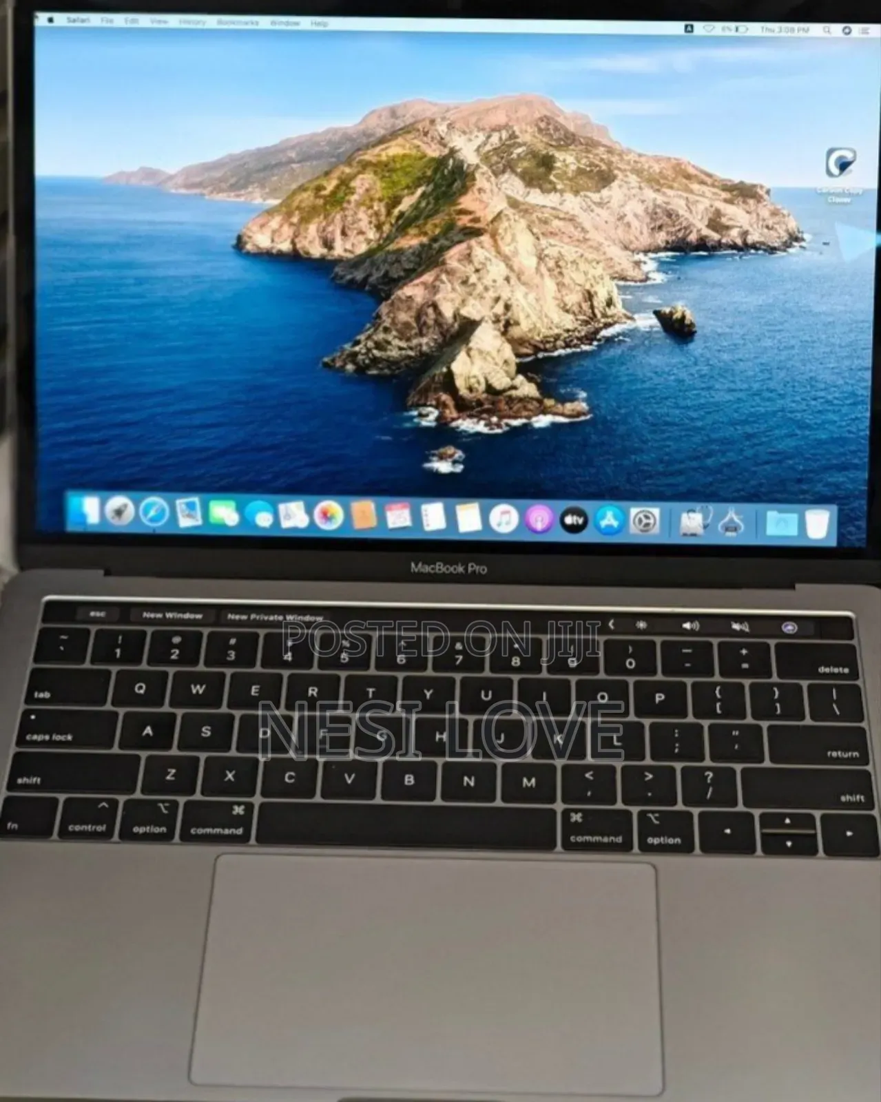 New Laptop Apple MacBook Pro 2019 16GB Intel Core i7 SSD 256GB