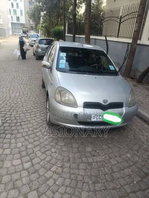 Toyota Vitz 2001 Silver