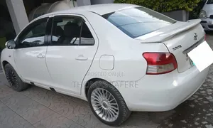 Toyota Yaris 2008