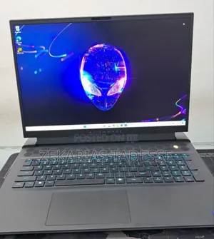 New Laptop Dell Alienware M16 16GB Intel Core i7 SSD 1T