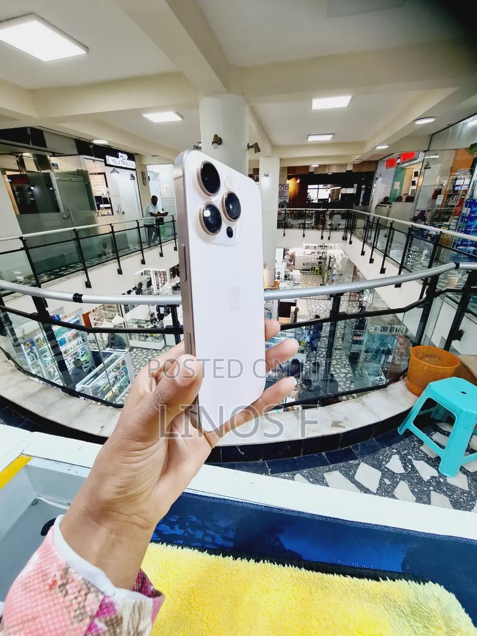 Apple iPhone 16 Pro 256 GB Gold