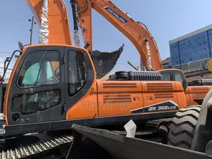 Doosan Dx360 Crawler Excavator.