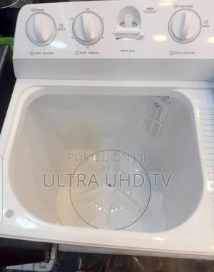 Ardo 12kg Twin Tub Washing Machine. Capacity: 12 Kilograms