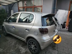 Toyota Vitz 2002 Teal