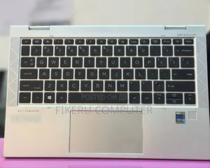 New Laptop HP EliteBook 830 G8 16GB Intel Core i7 SSD 512GB