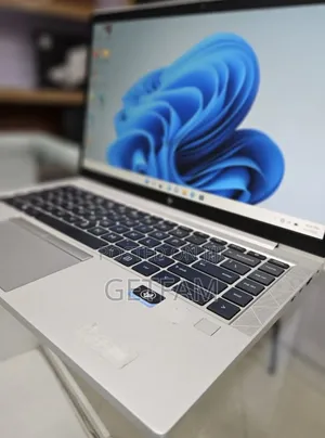 New Laptop HP EliteBook 840 G8 16GB Intel Core i7 SSD 512GB