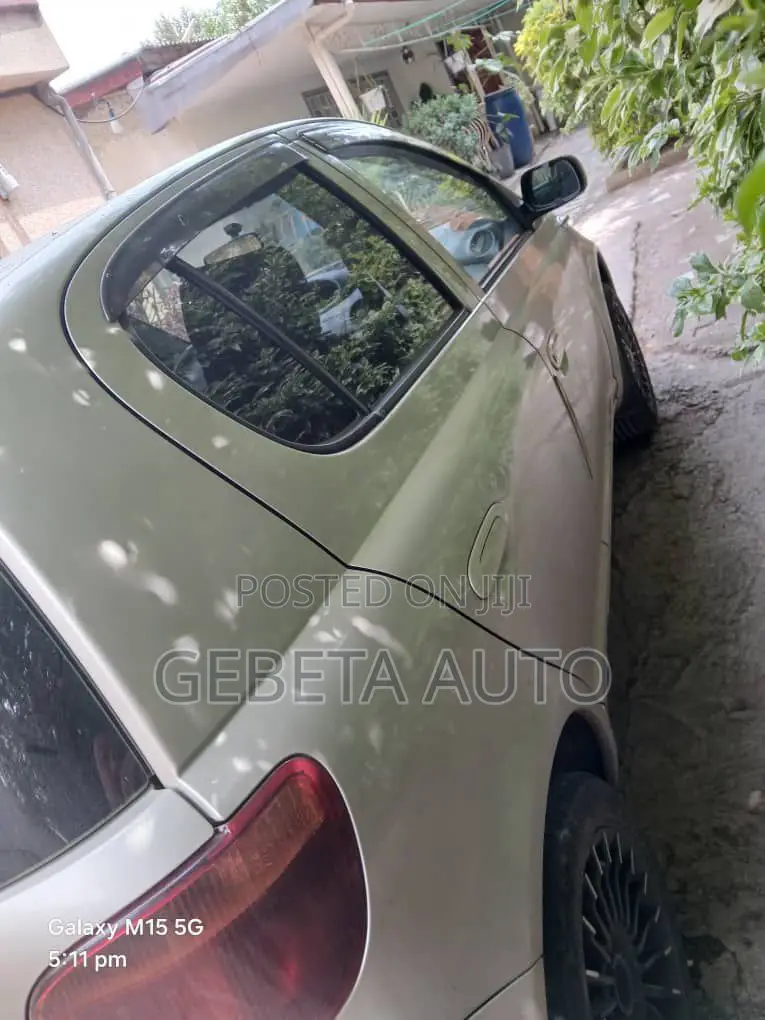Toyota Vitz 2004