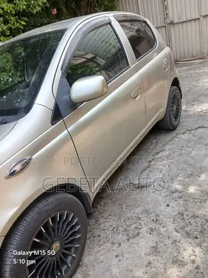 Toyota Vitz 2004