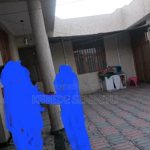 4bdrm House in East Shewa for sale