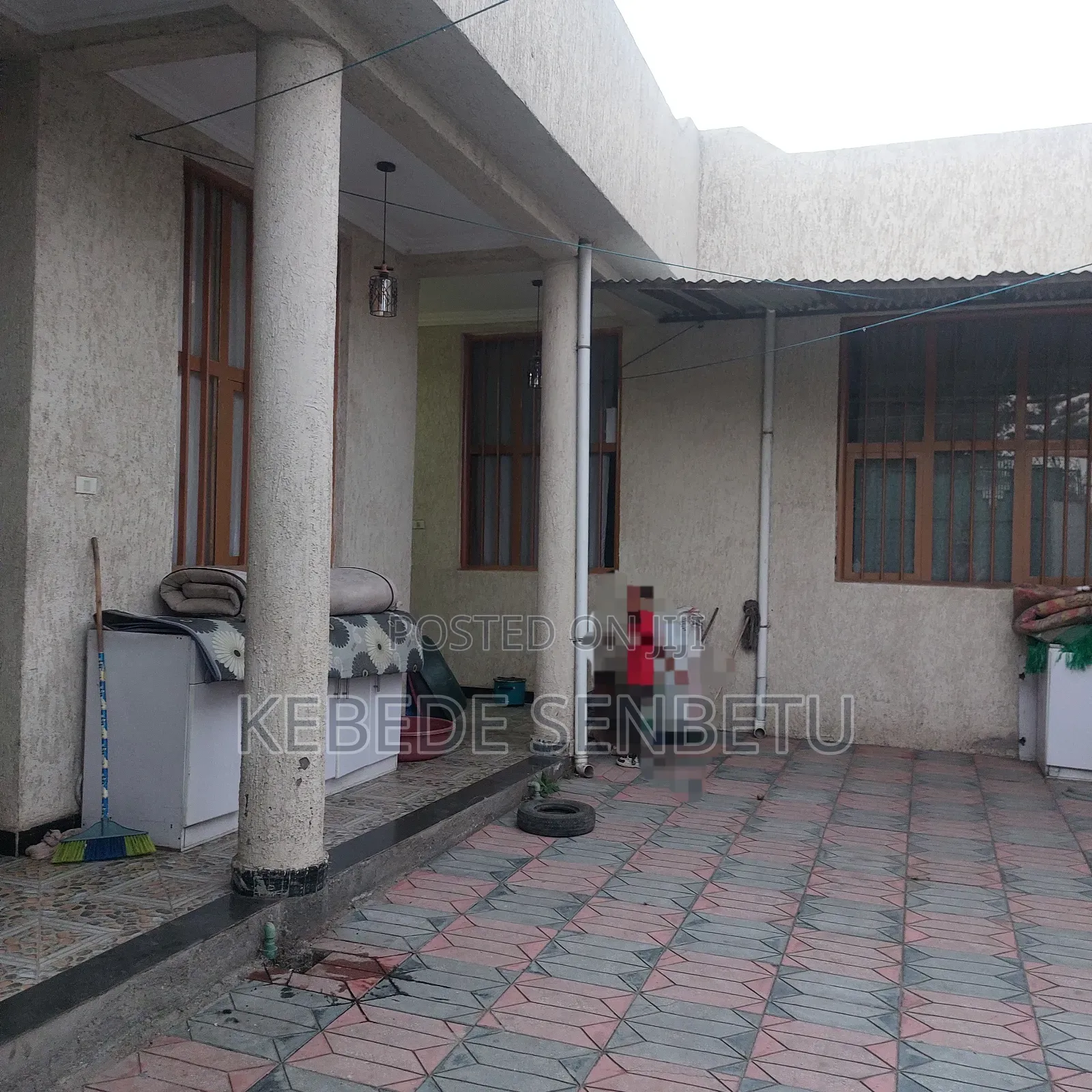 4bdrm House in East Shewa for sale