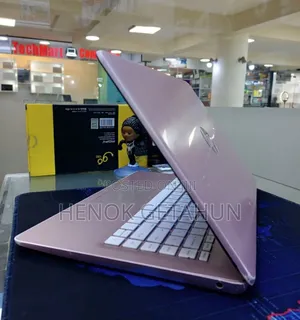 New Laptop HP Stream Notebook 8GB Intel SSD 72GB