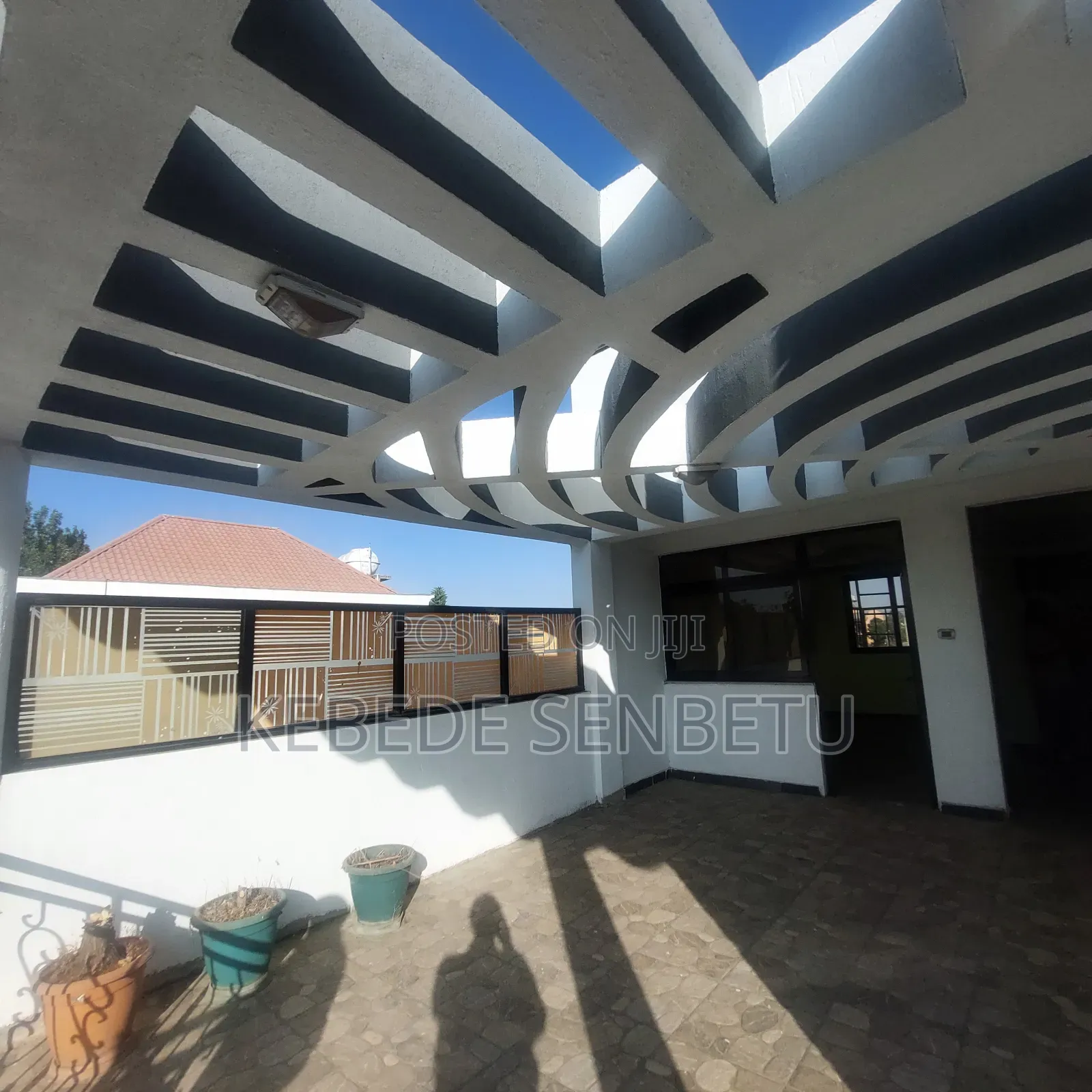 7bdrm House in East Shewa for rent