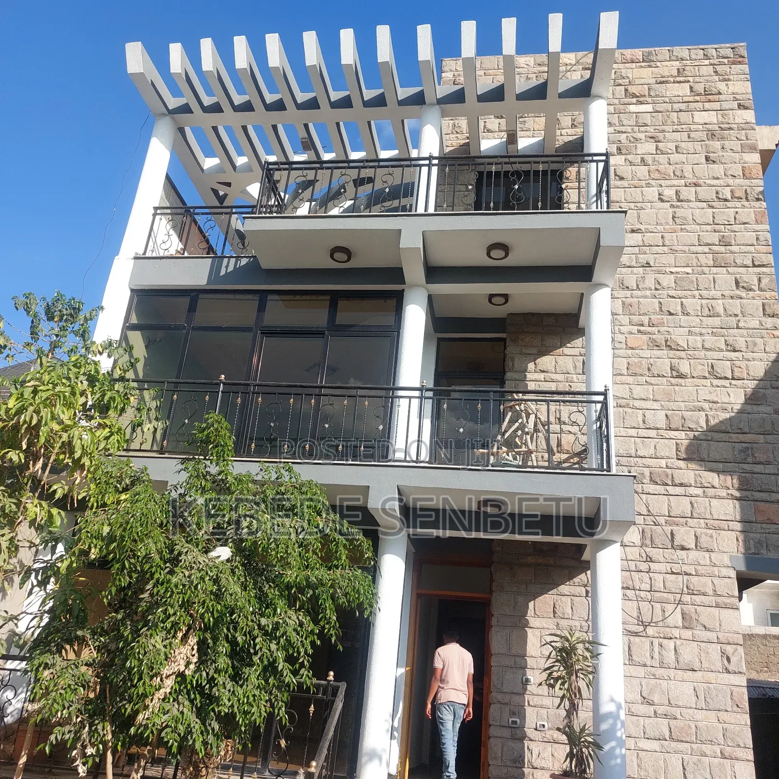 7bdrm House in East Shewa for rent