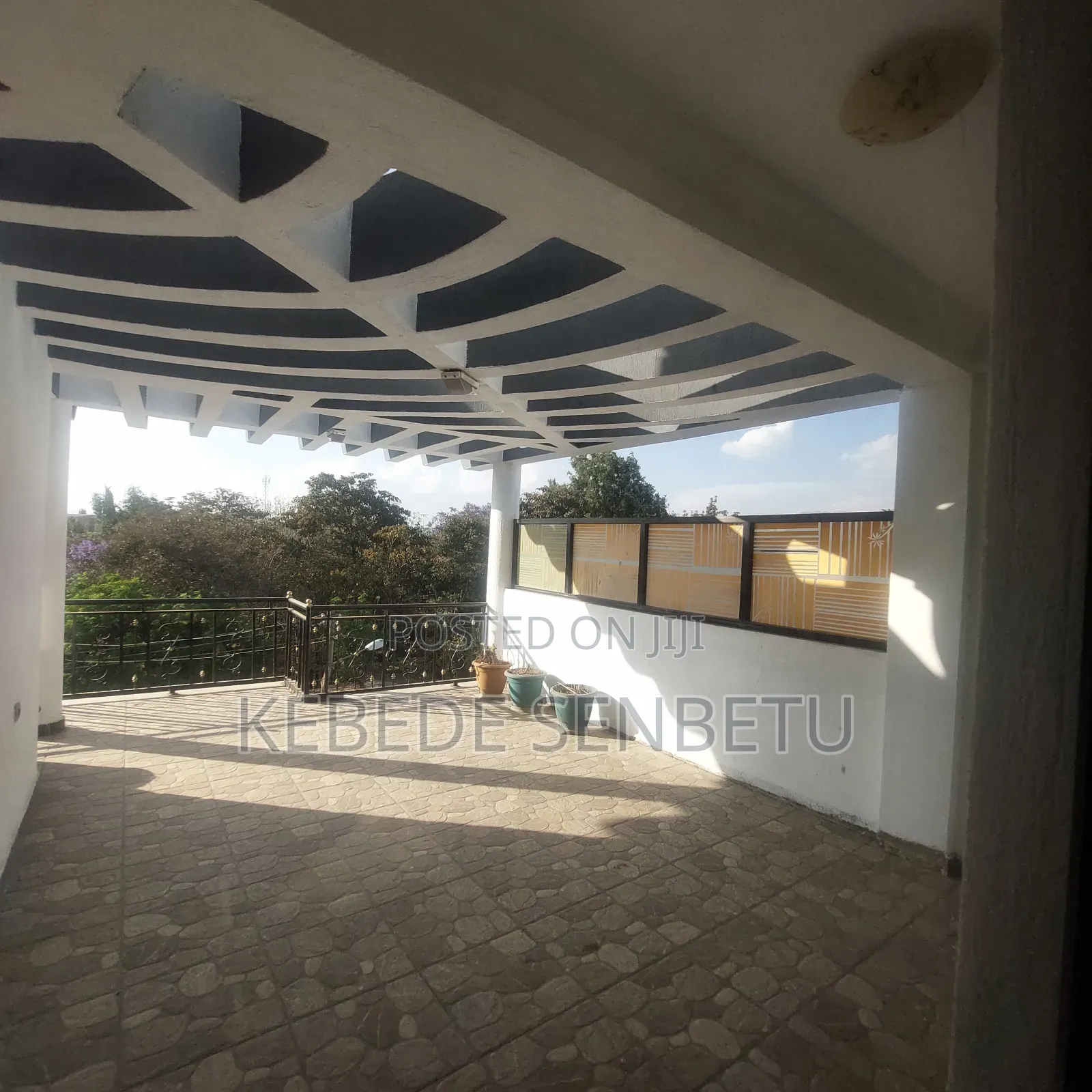 7bdrm House in East Shewa for rent