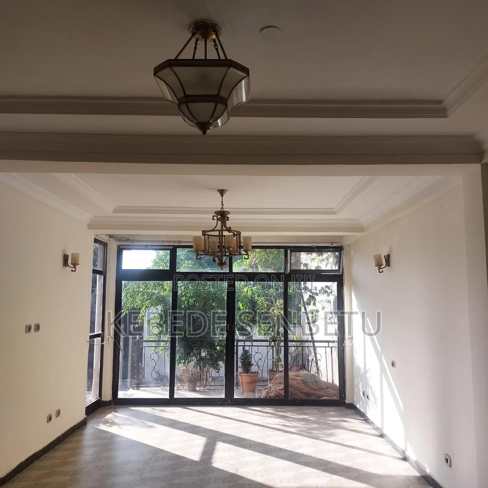 7bdrm House in East Shewa for rent