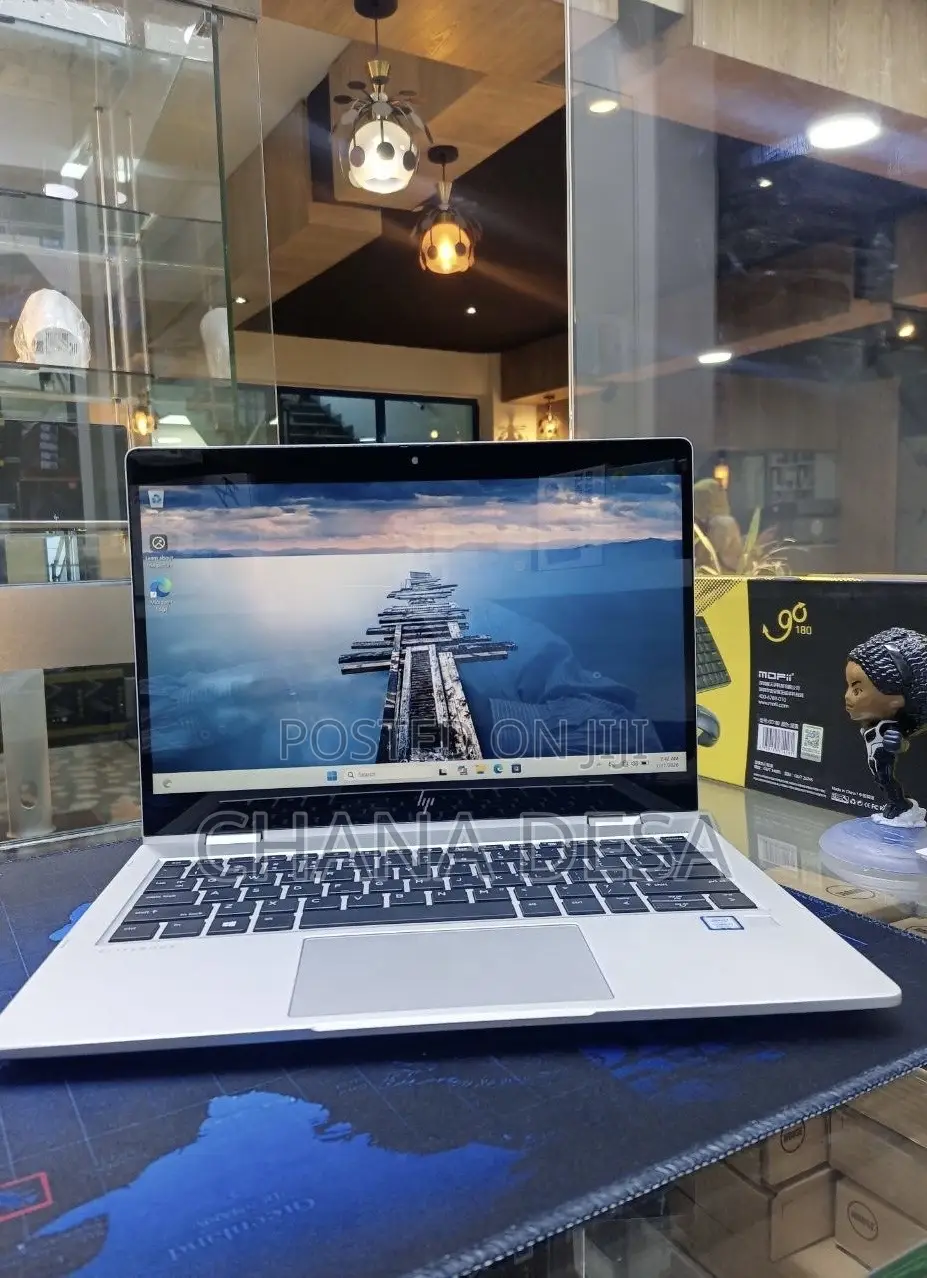 New Laptop HP EliteBook 830 16GB Intel Core i7 SSD 256GB