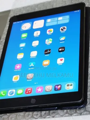 New Apple iPad 10.2 (2019) 128 GB Silver