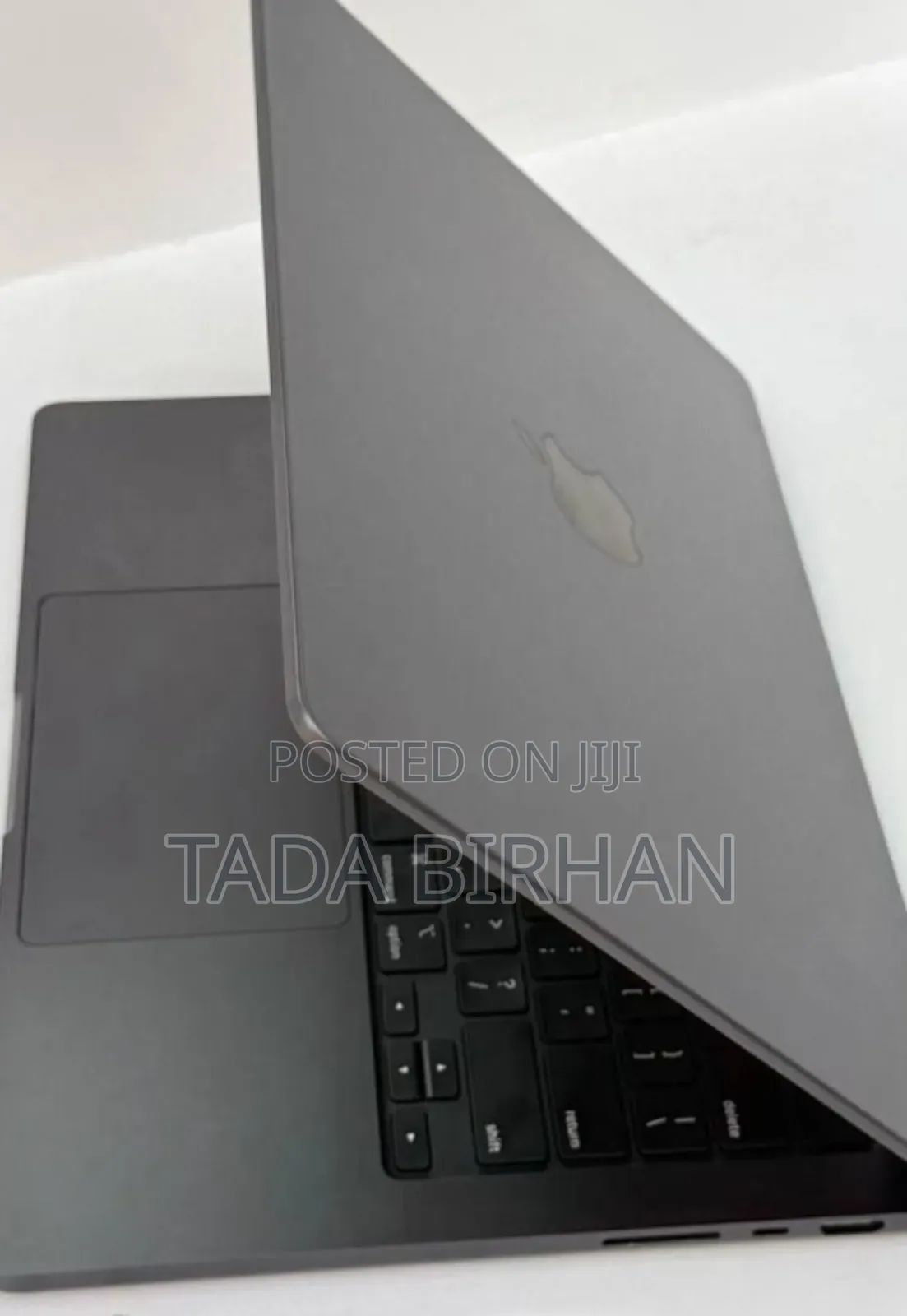 New Apple MacBook Pro 2023 M3 14-inch 18GB Apple M3 Pro SSD 512GB