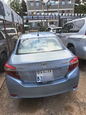 Toyota Yaris 2015 Blue