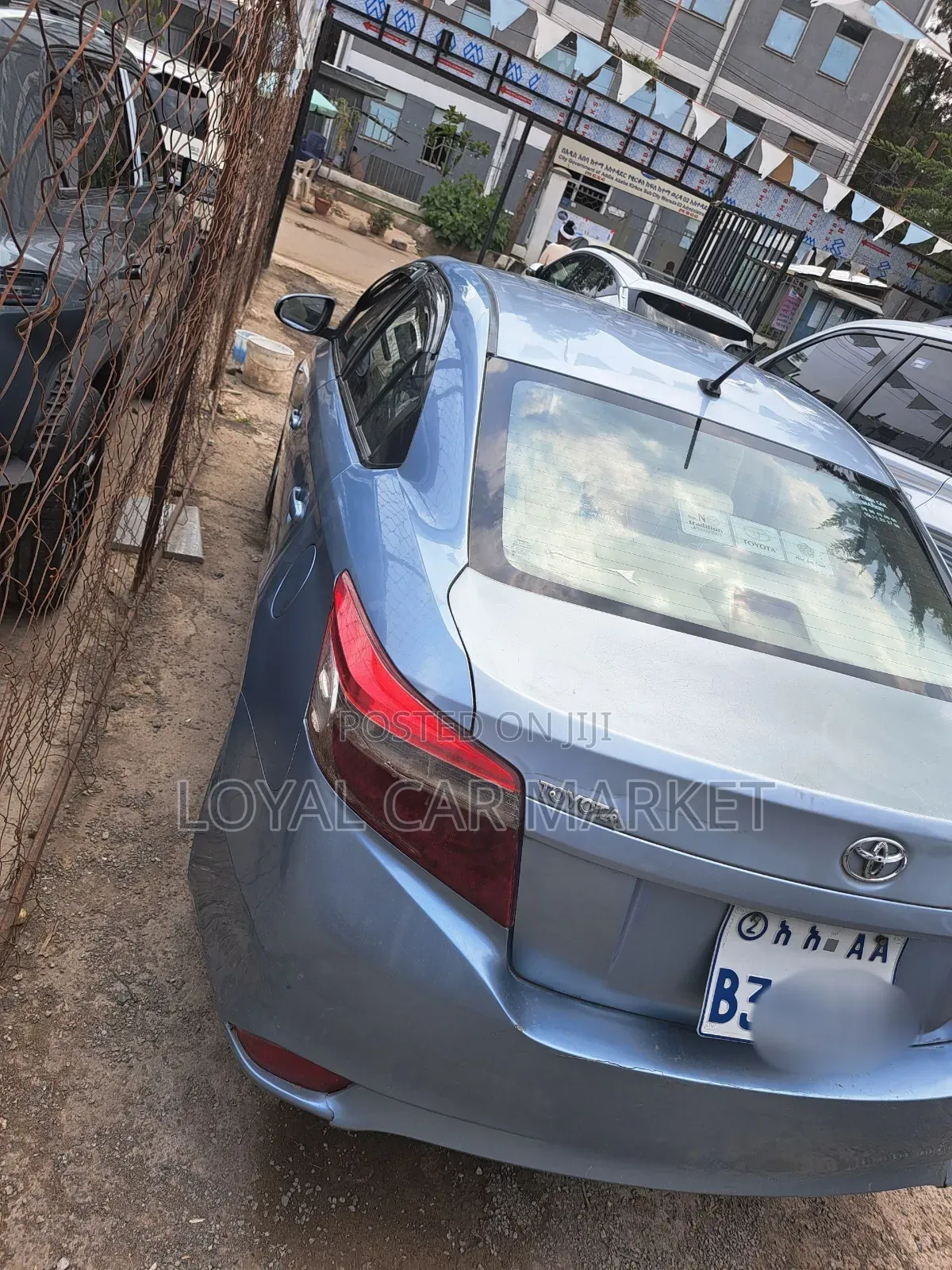 Toyota Yaris 2015 Blue