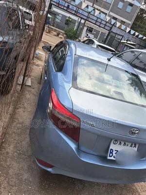 Toyota Yaris 2015 Blue