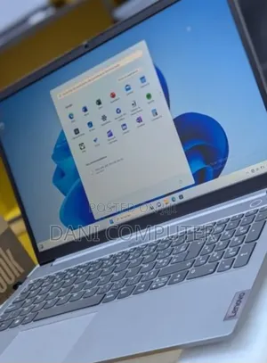 New Laptop Lenovo IdeaPad 1 16GB Intel Core i5 SSD 512GB