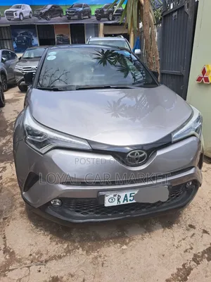 Toyota C-HR 2018 Silver