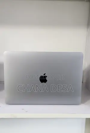 New Laptop Apple MacBook Pro 2019 8GB Intel Core i5 SSD 256GB