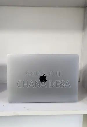 New Laptop Apple MacBook Pro 2019 8GB Intel Core i5 SSD 256GB