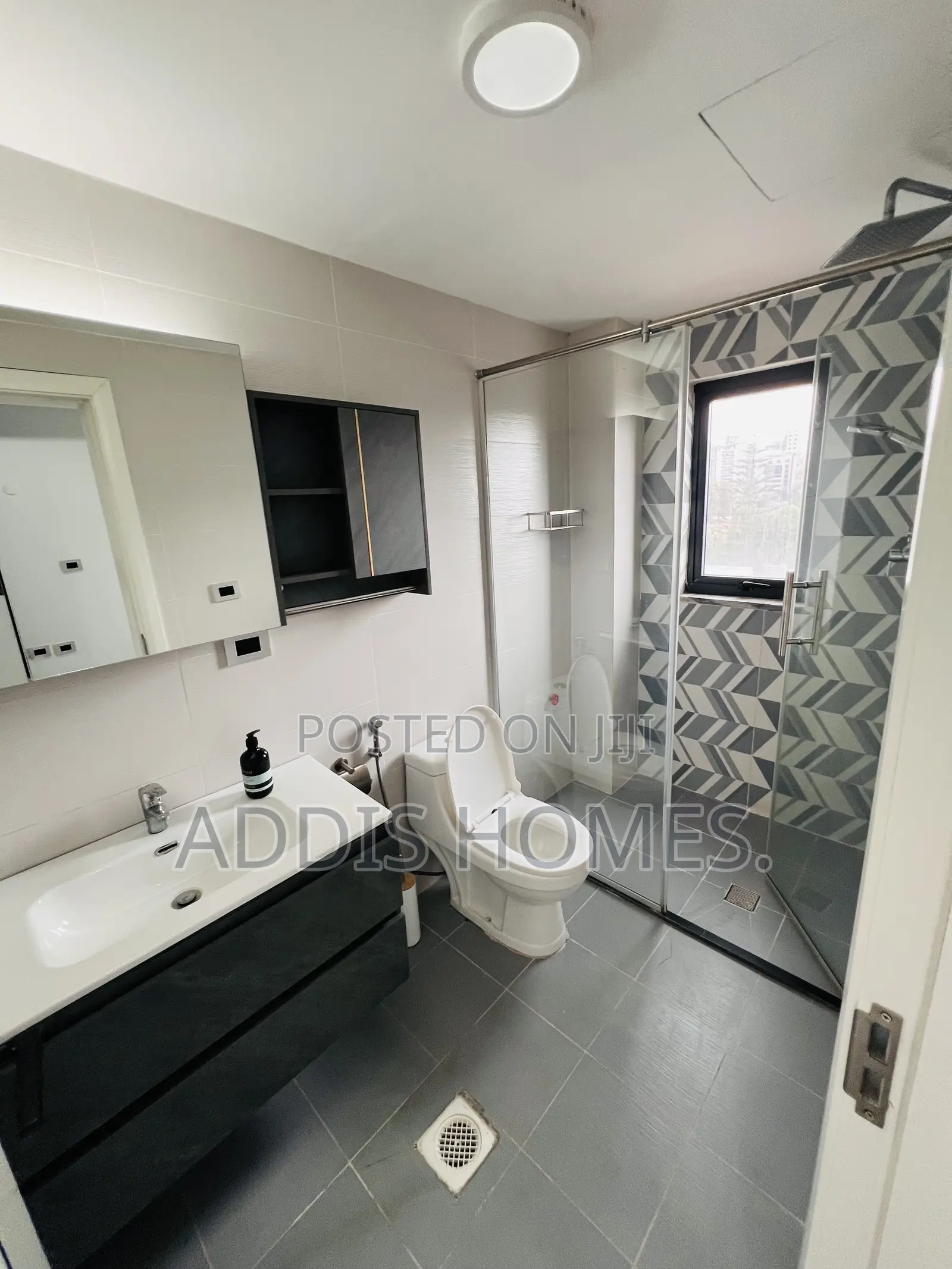 Furnished 3bdrm Apartment in Bole for rent