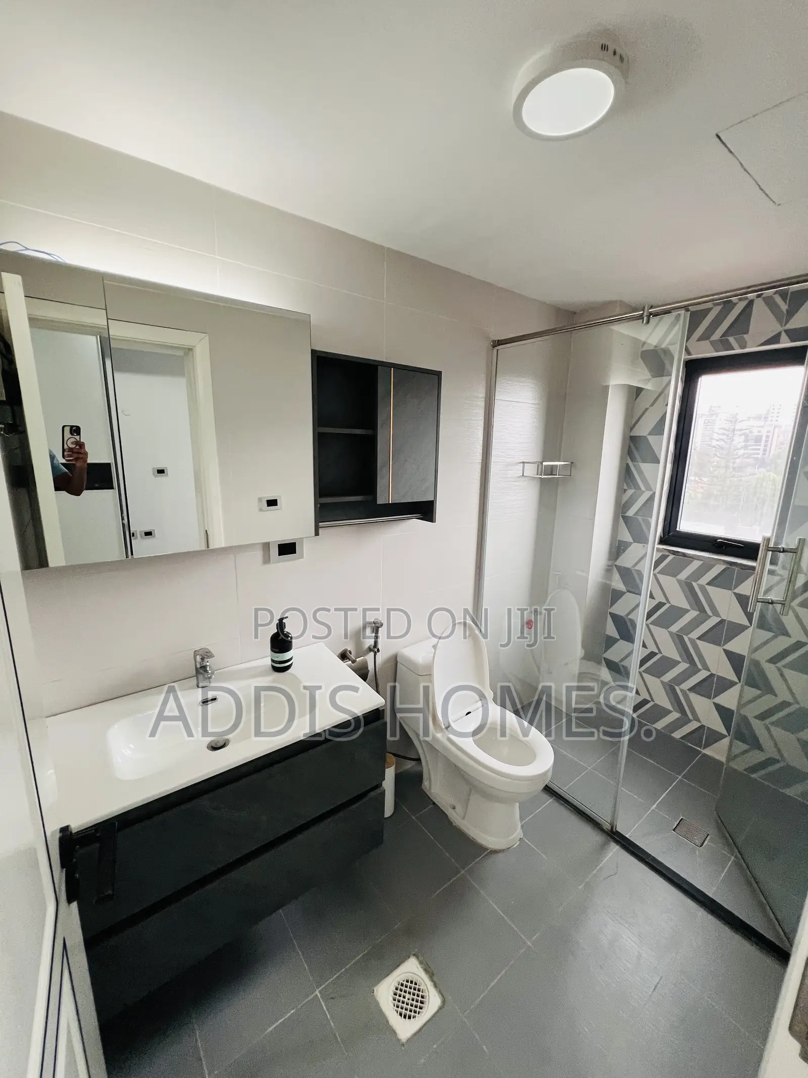 Furnished 3bdrm Apartment in Bole for rent