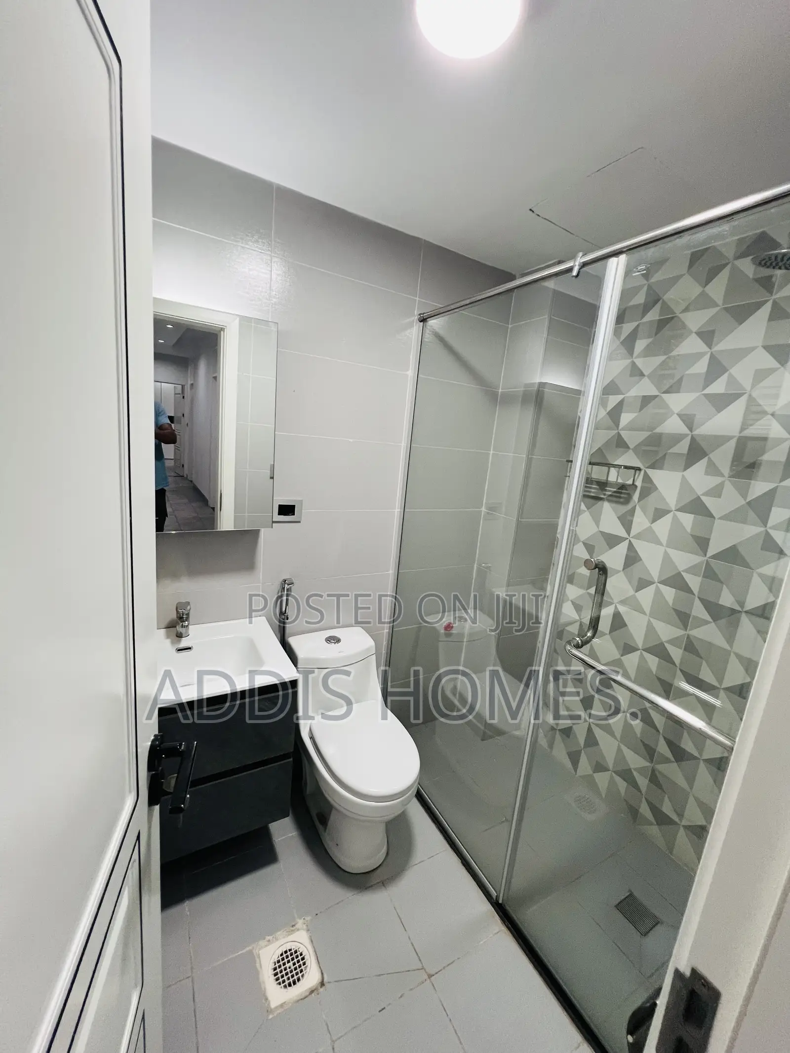 Furnished 3bdrm Apartment in Bole for rent