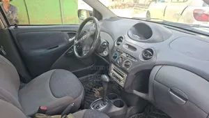 Toyota Vitz 2004 Silver