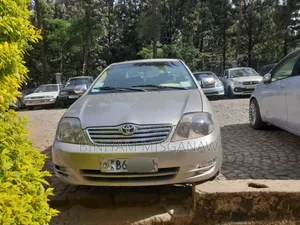 Toyota Corolla 2004 Gold