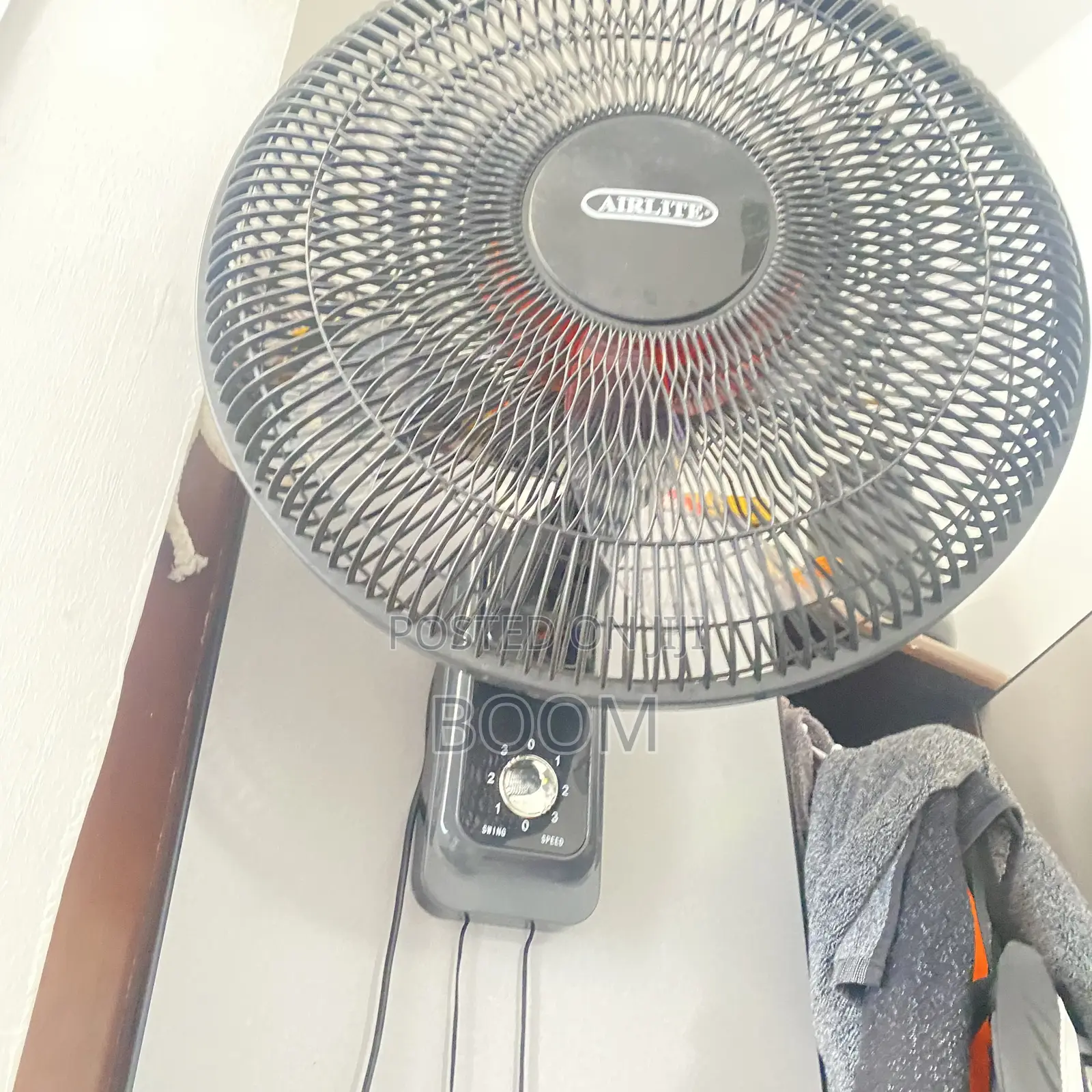Airlite Wall Fan (አየር ማቀዝቀዣ)
