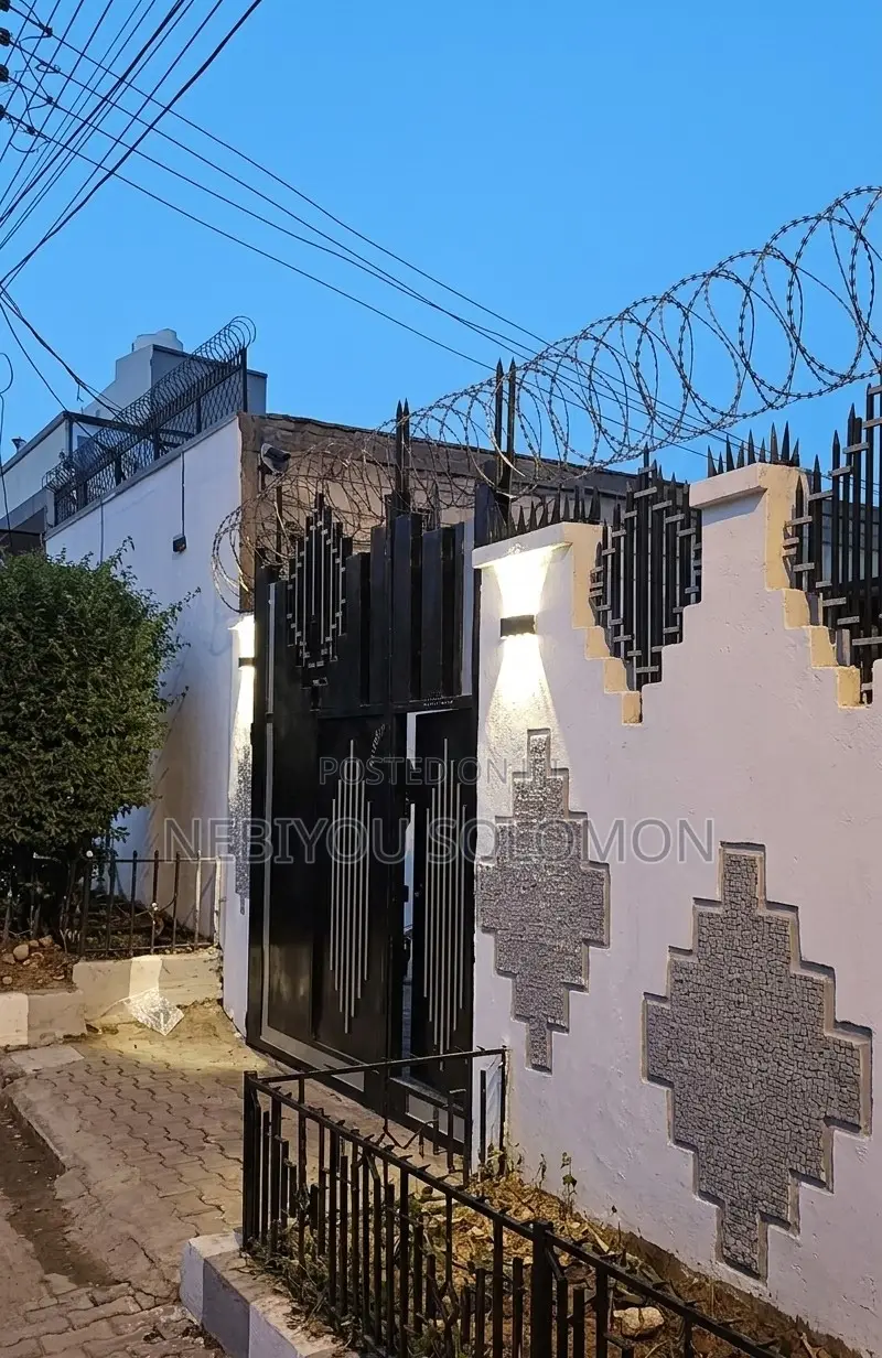 Furnished 2bdrm Villa in Kolfe Keranio for sale