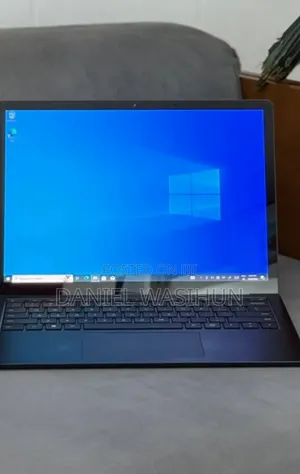 New Laptop Microsoft Surface 16GB Intel Core i7 SSD 512GB