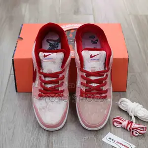 New Unisex Nike Dunk Sb Low Strange Love Sketboard Pink Fashion Shoes