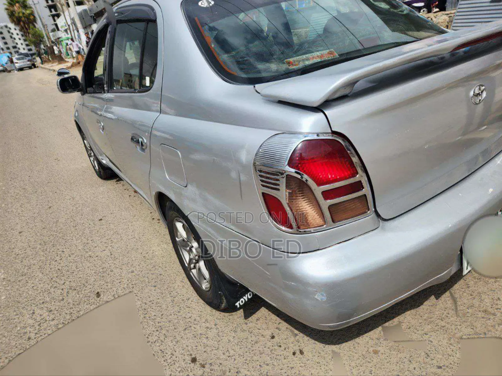 Toyota Platz 1.0 FWD 2001 Silver